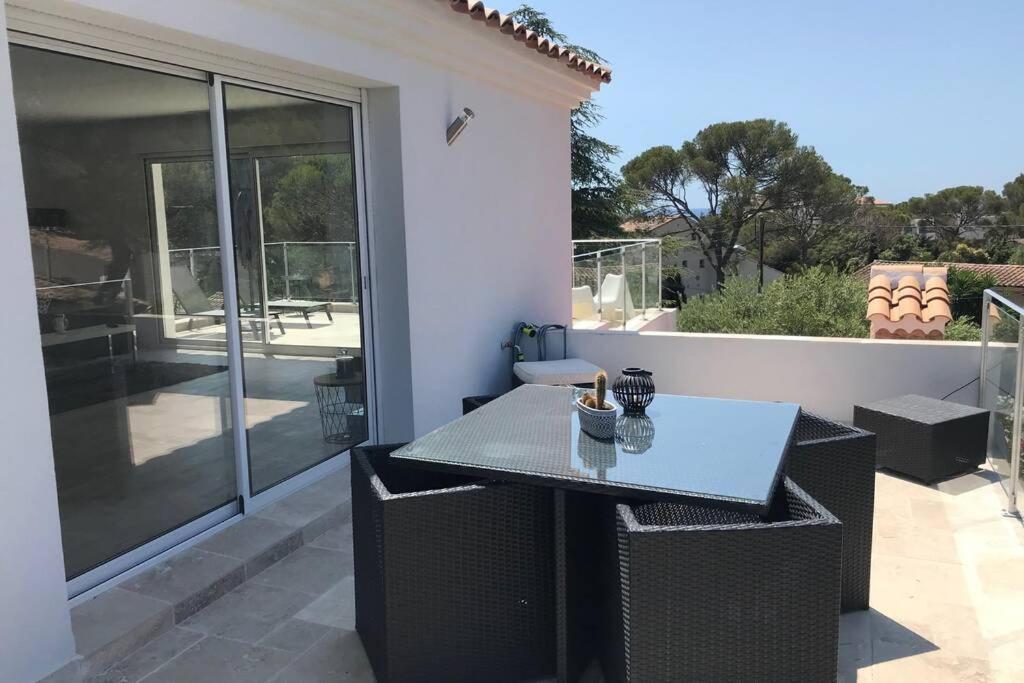 "Les Alizes" Cote Piscine Proche Bord De Mer Saint-Raphael  Luaran gambar